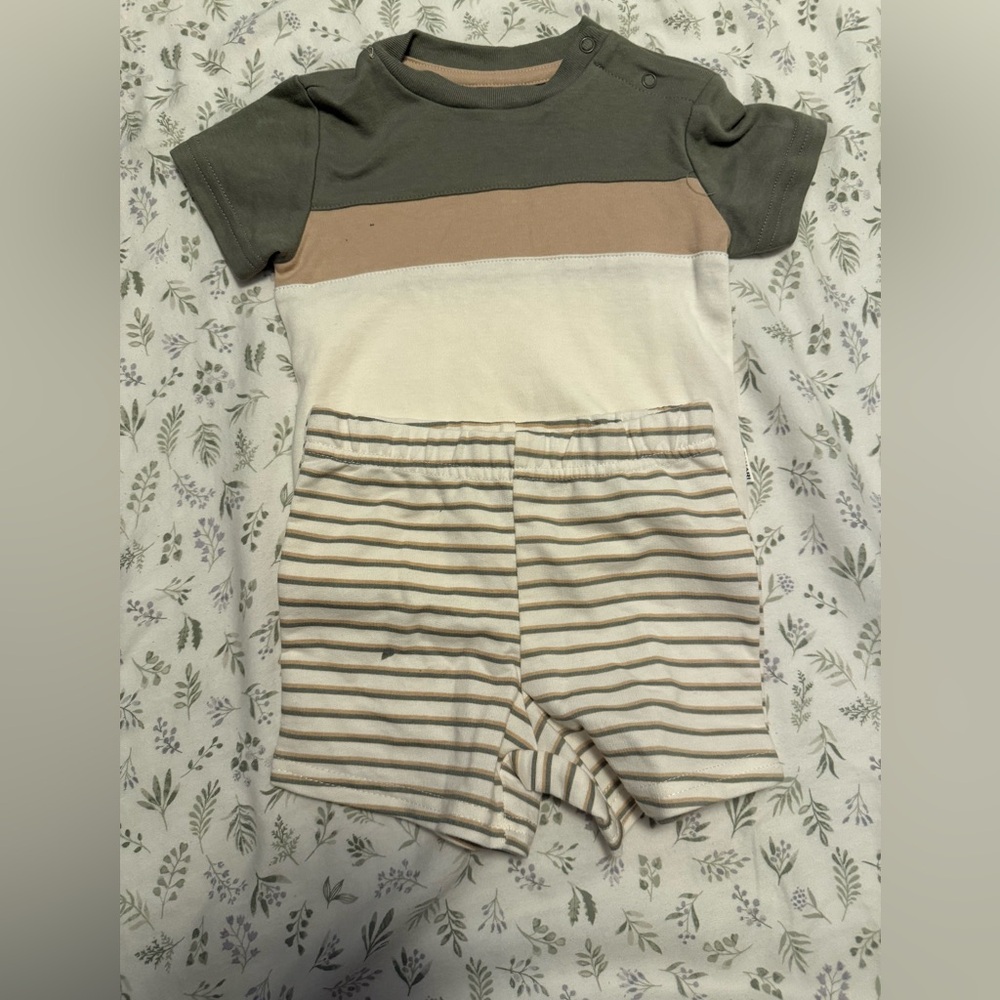 Striped Baby shorts set in Green and Beige